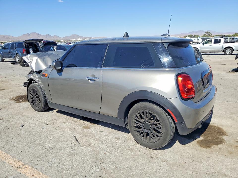 55185306 :رقم المزاد ، WMWXP5C59J2G62616 vin ، 2018 Mini Cooper مزاد بيع