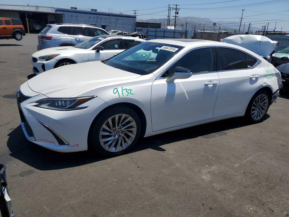 2020 Lexus Es მანქანა იყიდება აუქციონზე, vin: 58AEZ1B1XLU053426, აუქციონის ნომერი: 54647816