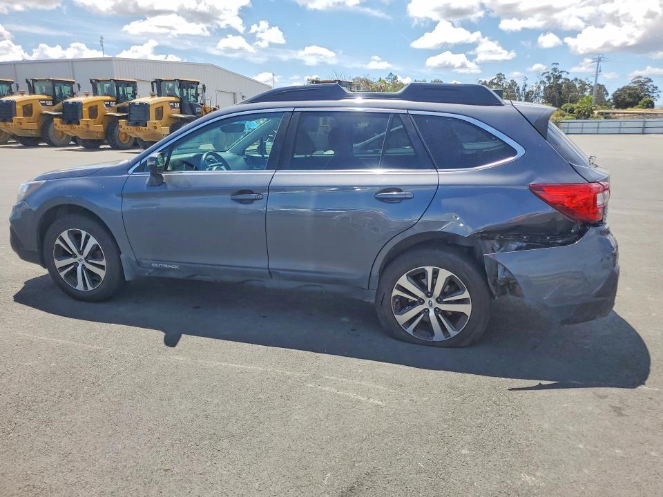 55204746 :رقم المزاد ، 4S4BSANC7J3252898 vin ، 2018 Subaru Outback مزاد بيع
