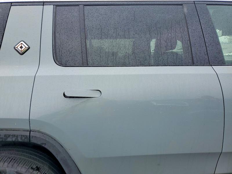 53711196 :رقم المزاد ، 7PDSGBBA0SN051681 vin ، 2025 Rivian R1s مزاد بيع