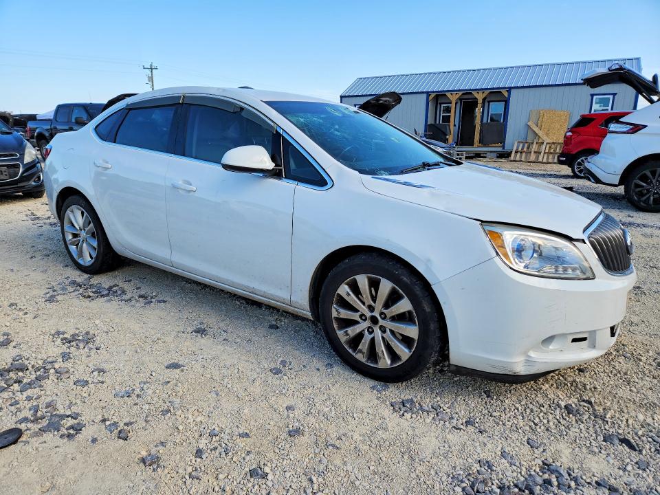 52699046 :رقم المزاد ، 1G4PP5SK2G4100380 vin ، 2016 Buick Verano مزاد بيع