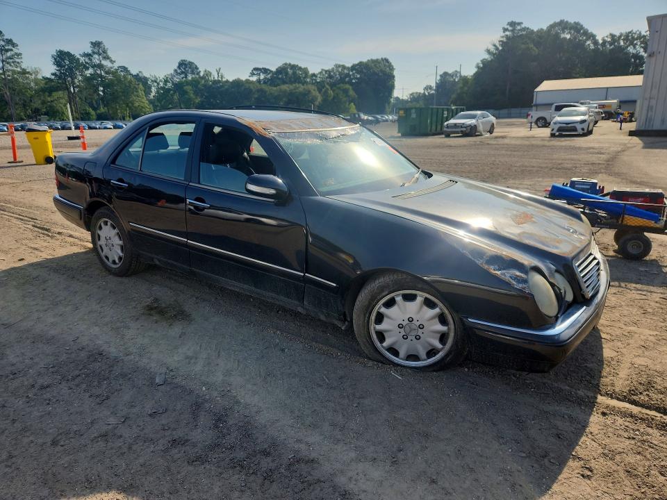 52862426 :رقم المزاد ، WDBJF55FXVA298604 vin ، 1997 Mercedes-benz E مزاد بيع