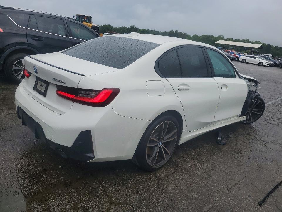 52349826 :رقم المزاد ، 3MW39FF04P8C96988 vin ، 2023 Bmw 330e مزاد بيع