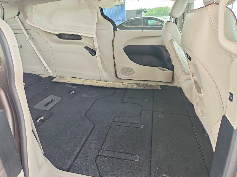 Продажа на аукционе авто 2017 Chrysler Pacifica, vin: 2C4RC1GG8HR638084, номер лота: 53182176
