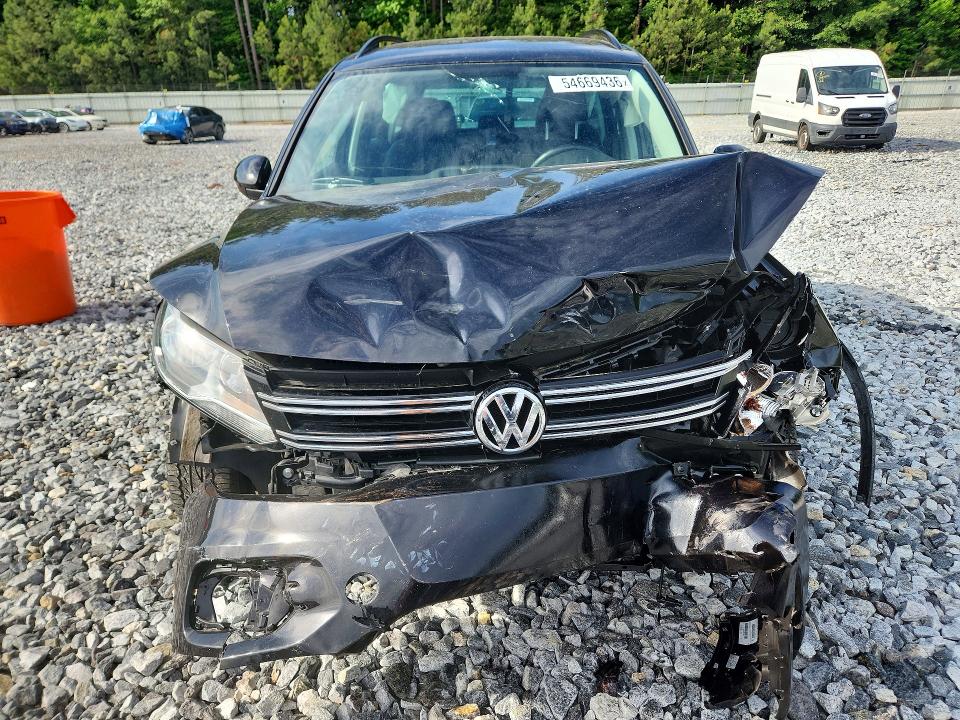 54669436 :رقم المزاد ، WVGAV7AX8FW501214 vin ، 2015 Volkswagen Tiguan مزاد بيع