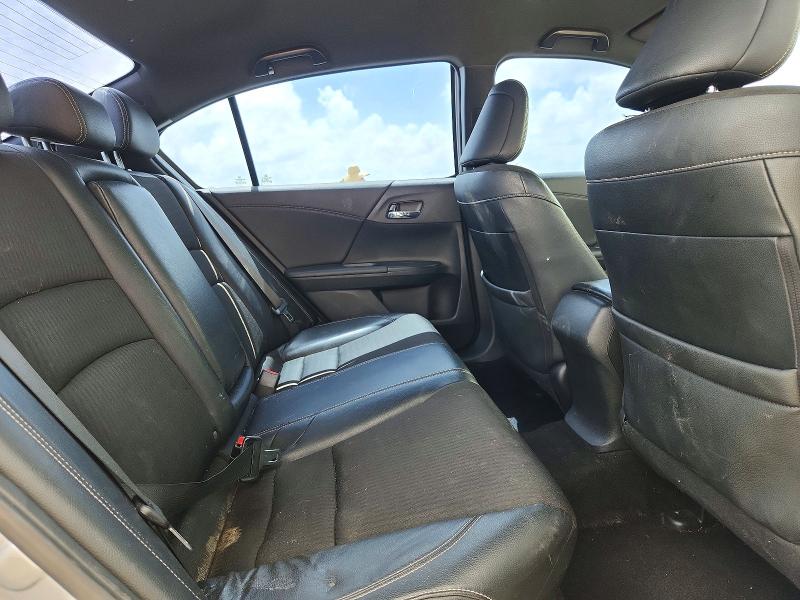 53793766 :رقم المزاد ، 1HGCR2F52HA108449 vin ، 2017 Honda Accord مزاد بيع