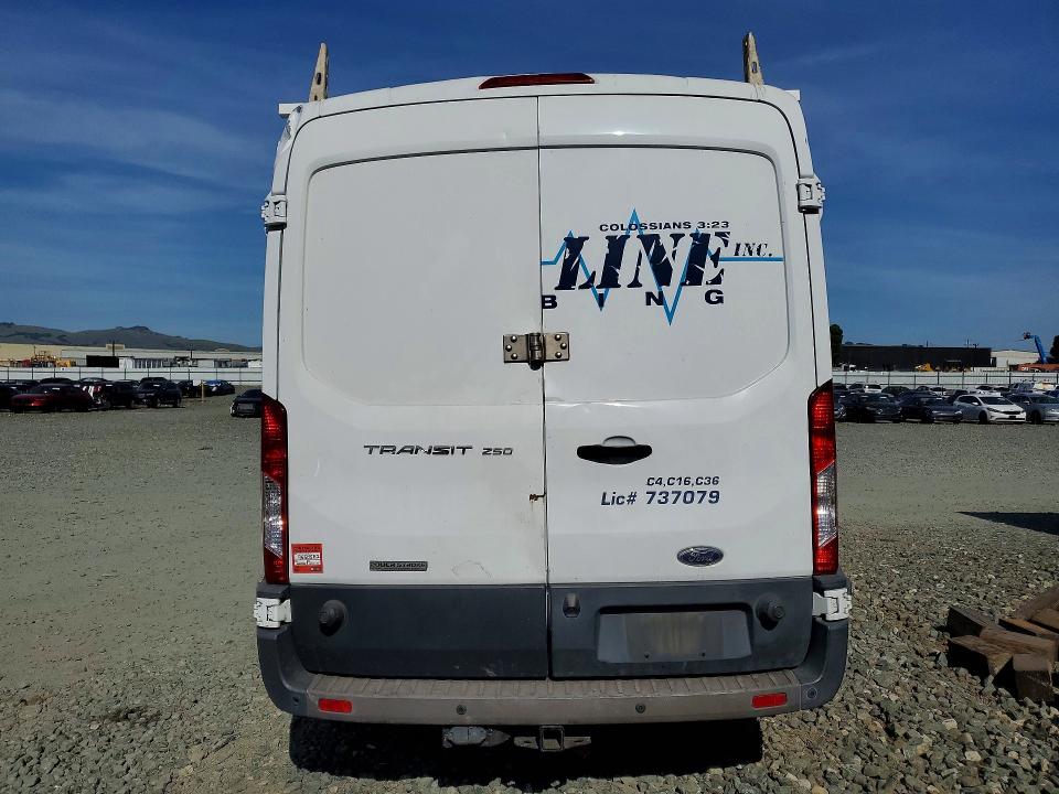 52925046 :رقم المزاد ، 1FTYR2CV6GKB43965 vin ، 2016 Ford Transit مزاد بيع