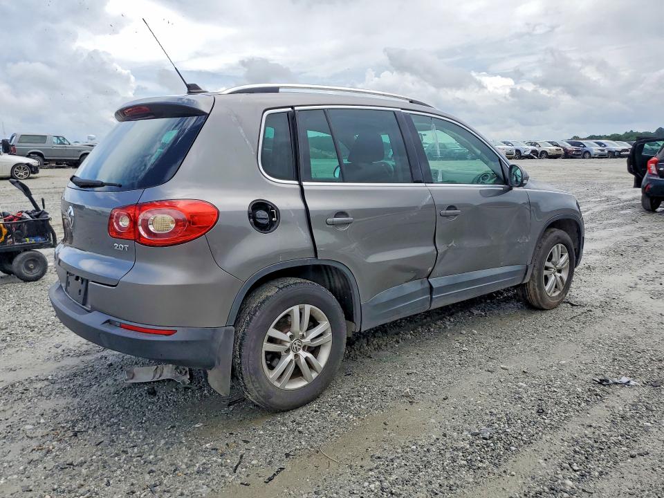 54893346 :رقم المزاد ، WVGAV7AX3BW525138 vin ، 2011 Volkswagen Tiguan مزاد بيع