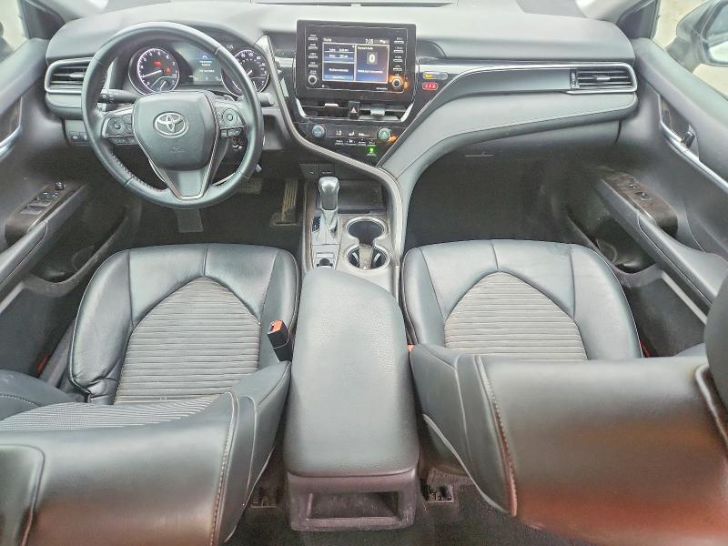 55073816 :رقم المزاد ، 4T1G11BK3MU035948 vin ، 2021 Toyota Camry مزاد بيع