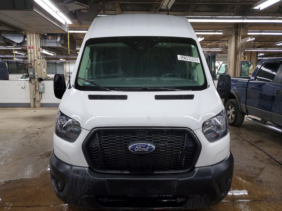 52590696 :رقم المزاد ، 1FTBR1X81PKA31367 vin ، 2023 Ford Transit مزاد بيع
