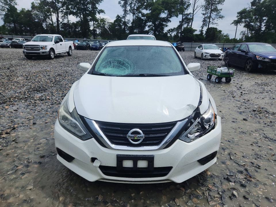 2018 Nissan Altima მანქანა იყიდება აუქციონზე, vin: 1N4AL3AP1JC130559, აუქციონის ნომერი: 55069096