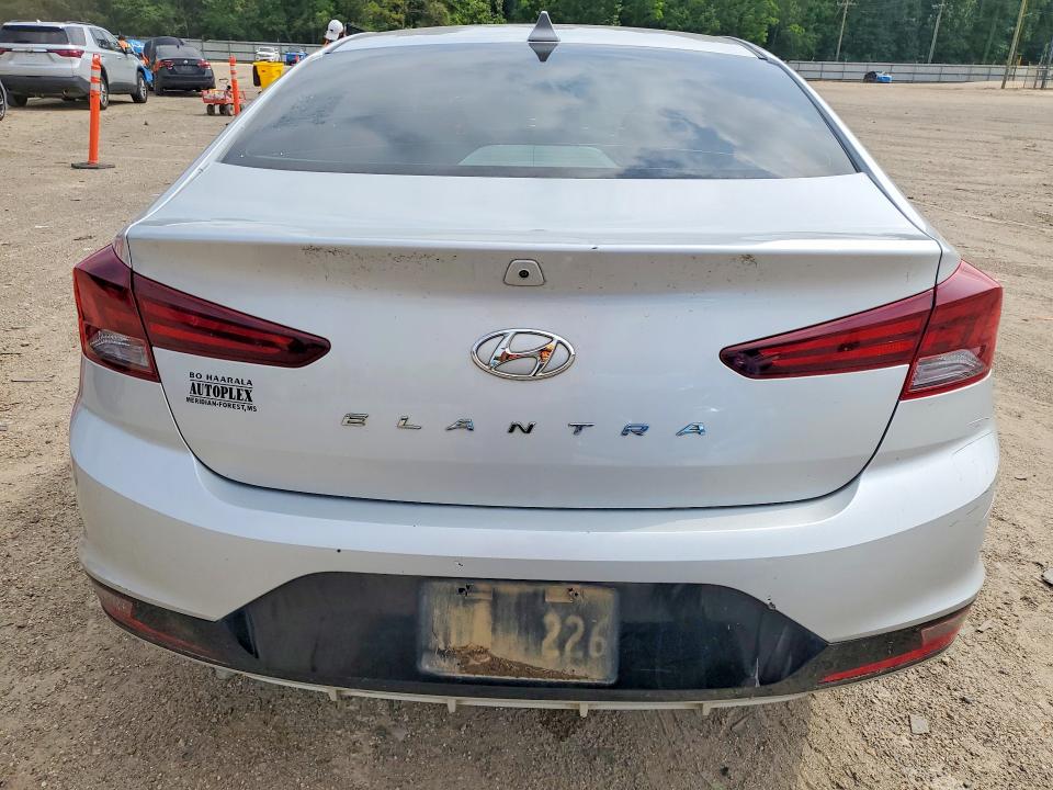 2020 Hyundai Elantra მანქანა იყიდება აუქციონზე, vin: 5NPD84LF0LH519994, აუქციონის ნომერი: 52396386