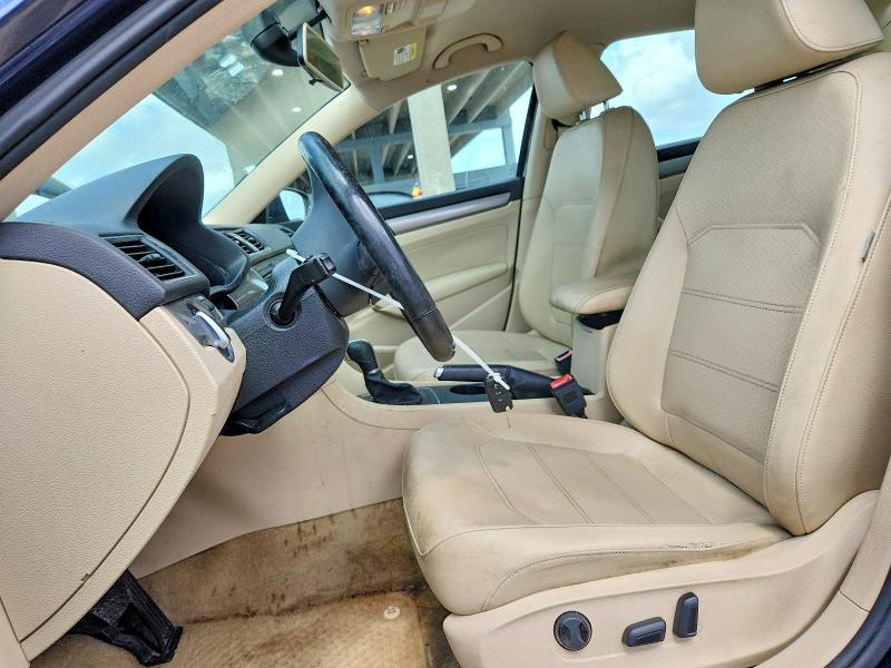 54838886 :رقم المزاد ، 1VWAS7A30FC107618 vin ، 2015 Volkswagen Passat مزاد بيع