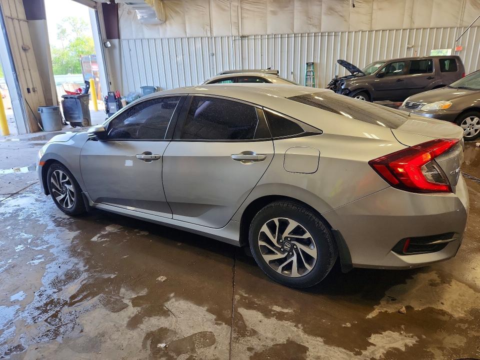 54674056 :رقم المزاد ، 19XFC2F70GE072982 vin ، 2016 Honda Civic مزاد بيع