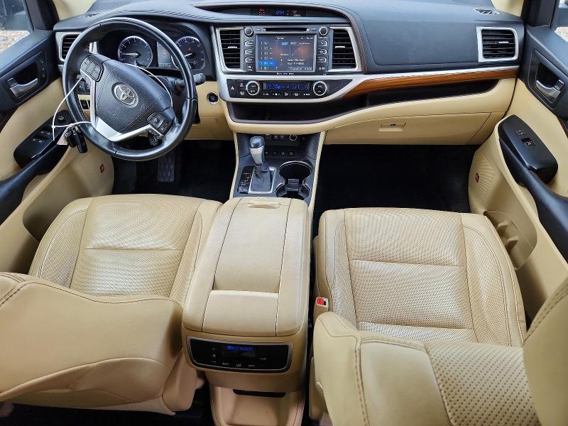 54528156 :رقم المزاد ، 5TDDZRFH1HS392469 vin ، 2017 Toyota Highlander مزاد بيع