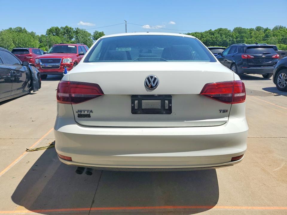 53513716 :رقم المزاد ، 3VW2B7AJ0HM290412 vin ، 2017 Volkswagen Jetta مزاد بيع