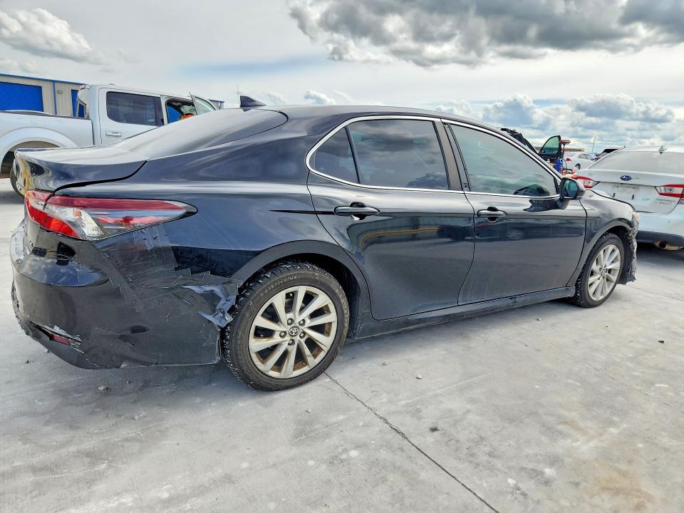 Продаж на аукціоні авто 2021 Toyota Camry, vin: 4T1C11AK2MU470671, номер лоту: 54117626
