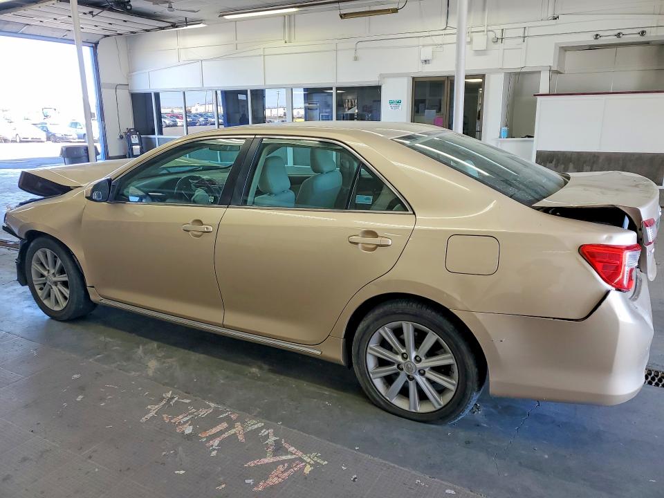 54682646 :رقم المزاد ، 4T4BF1FK6CR182694 vin ، 2012 Toyota Camry مزاد بيع