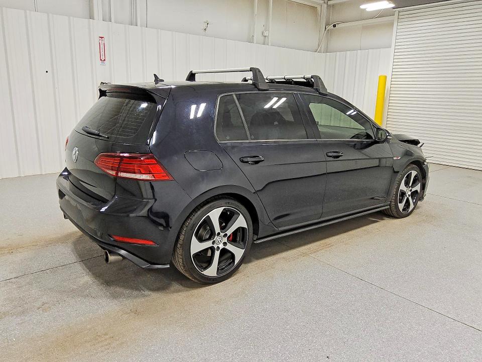 55009376 :رقم المزاد ، 3VW447AU9JM293053 vin ، 2018 Volkswagen Gti مزاد بيع
