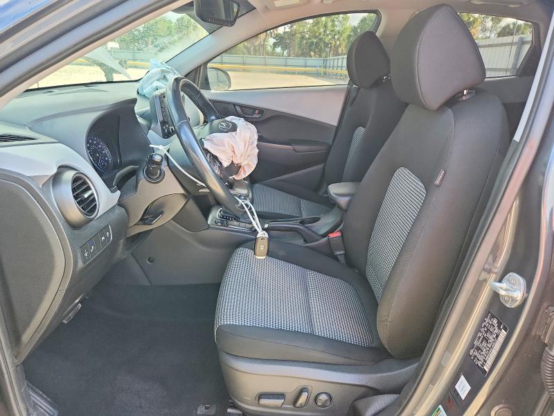 2020 Hyundai Kona მანქანა იყიდება აუქციონზე, vin: KM8K62AAXLU493107, აუქციონის ნომერი: 53951766
