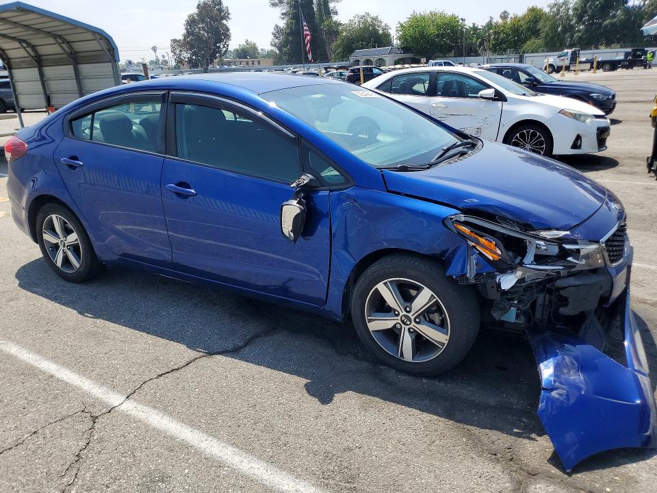 52340646 :رقم المزاد ، 3KPFL4A76JE232423 vin ، 2018 Kia Forte مزاد بيع