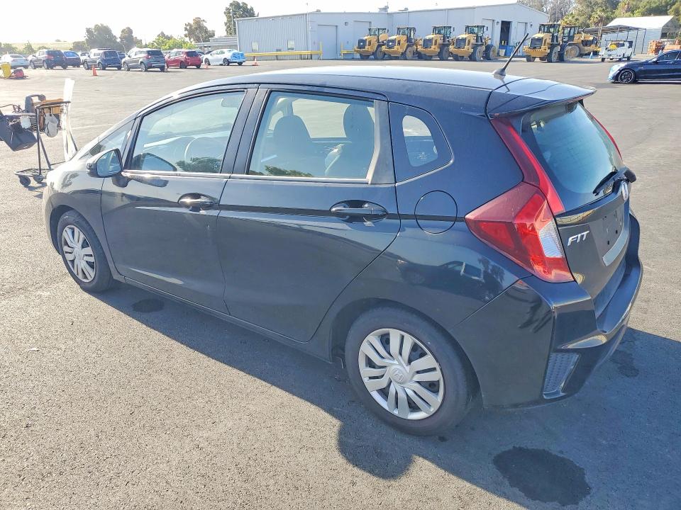 53203056 :رقم المزاد ، JHMGK5H50GX000246 vin ، 2016 Honda Fit مزاد بيع