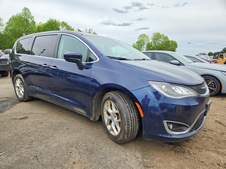 Продажа на аукционе авто 2017 Chrysler Pacifica, vin: 2C4RC1BG7HR788436, номер лота: 53095966