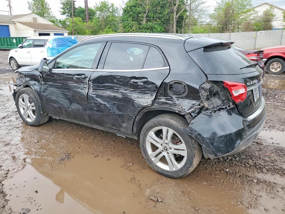 Продажа на аукционе авто 2018 Mercedes-benz Gla, vin: WDCTG4GB5JJ482686, номер лота: 52758656