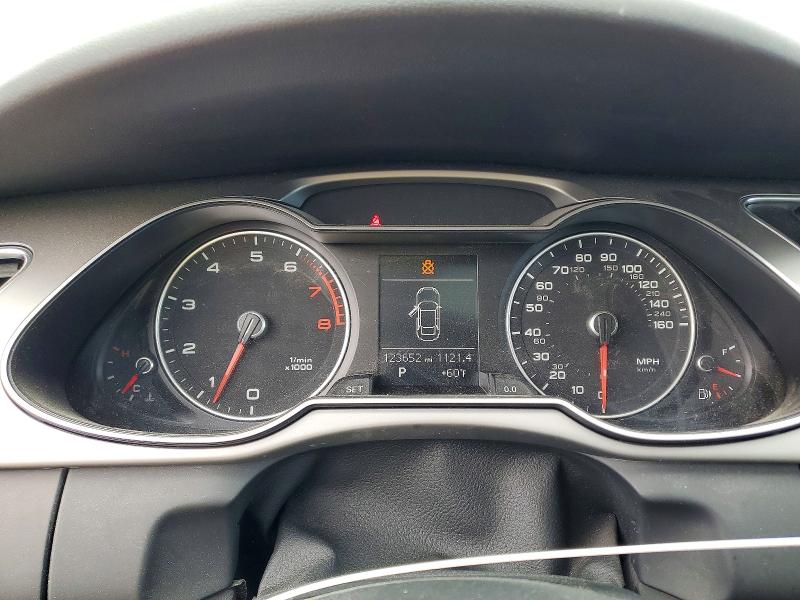 Продаж на аукціоні авто 2015 Audi A4, vin: WAUBFAFL9FN008475, номер лоту: 52539256