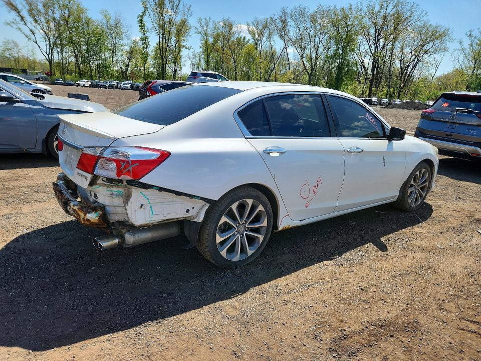 Продаж на аукціоні авто 2015 Honda Accord, vin: 1HGCR2F57FA230415, номер лоту: 52128426