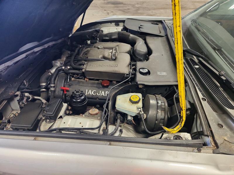 55168276 :رقم المزاد ، SAJDA15B9YMF18129 vin ، 2000 Jaguar Xjr مزاد بيع