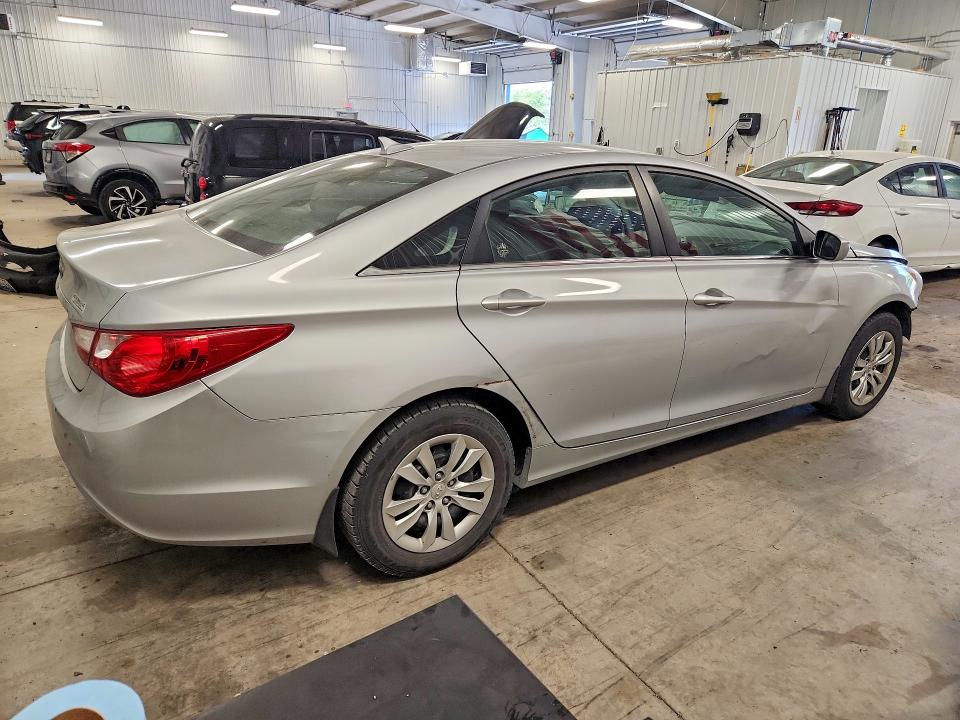 2011 Hyundai Sonata მანქანა იყიდება აუქციონზე, vin: 5NPEB4AC1BH113378, აუქციონის ნომერი: 55322786