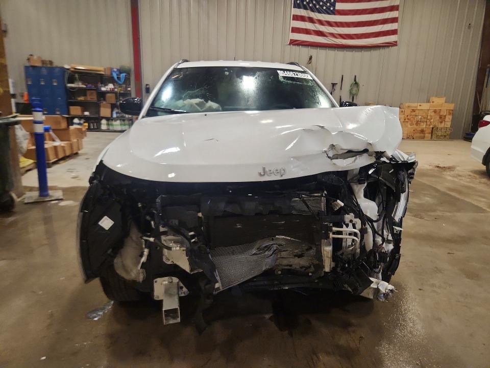 2024 Jeep Compass მანქანა იყიდება აუქციონზე, vin: 3C4NJDBN4RT109404, აუქციონის ნომერი: 54667386