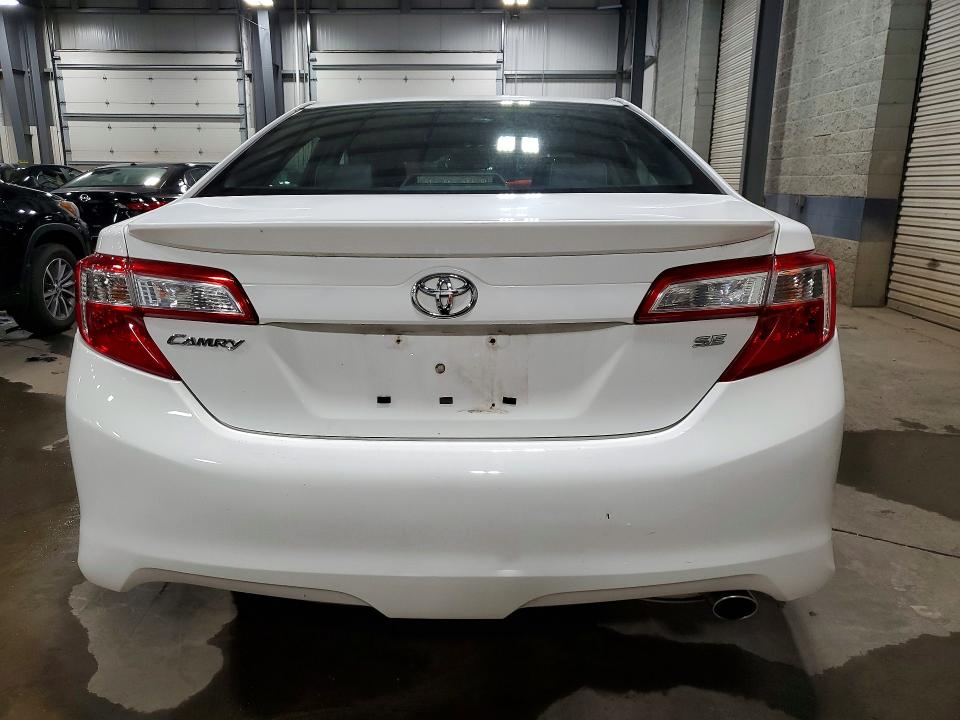 53753596 :رقم المزاد ، 4T1BF1FK6CU567473 vin ، 2012 Toyota Camry مزاد بيع