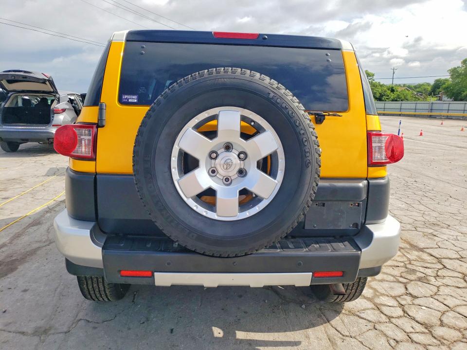 52746126 :رقم المزاد ، JTEBU11F48K012590 vin ، 2008 Toyota Fj Cruiser مزاد بيع