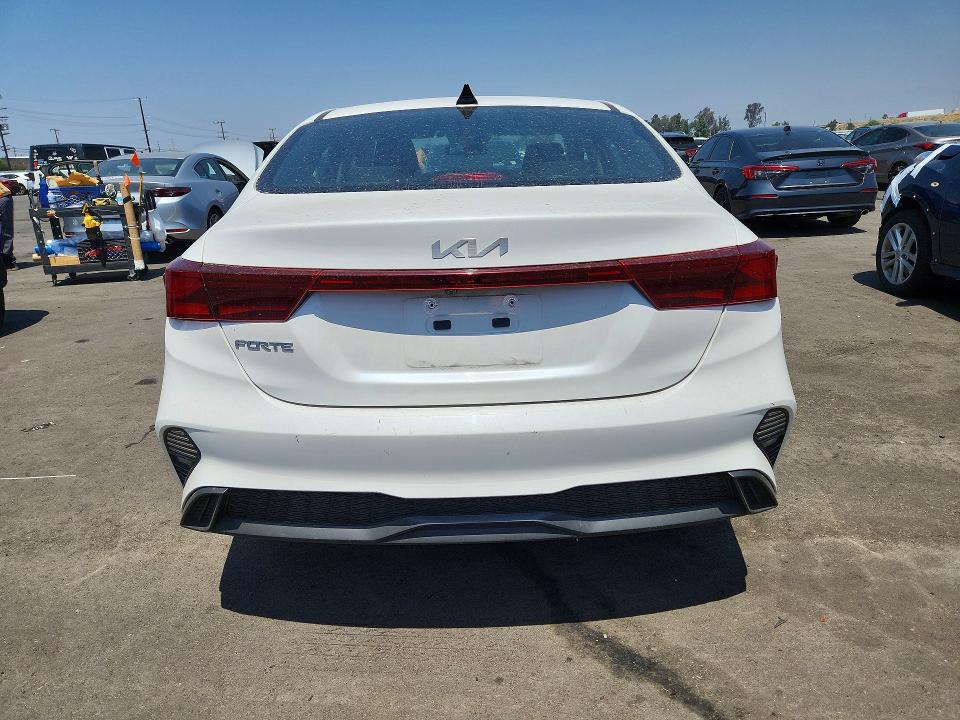 52088196 :رقم المزاد ، 3KPF24AD0PE668458 vin ، 2023 Kia Forte Fe/lxs مزاد بيع