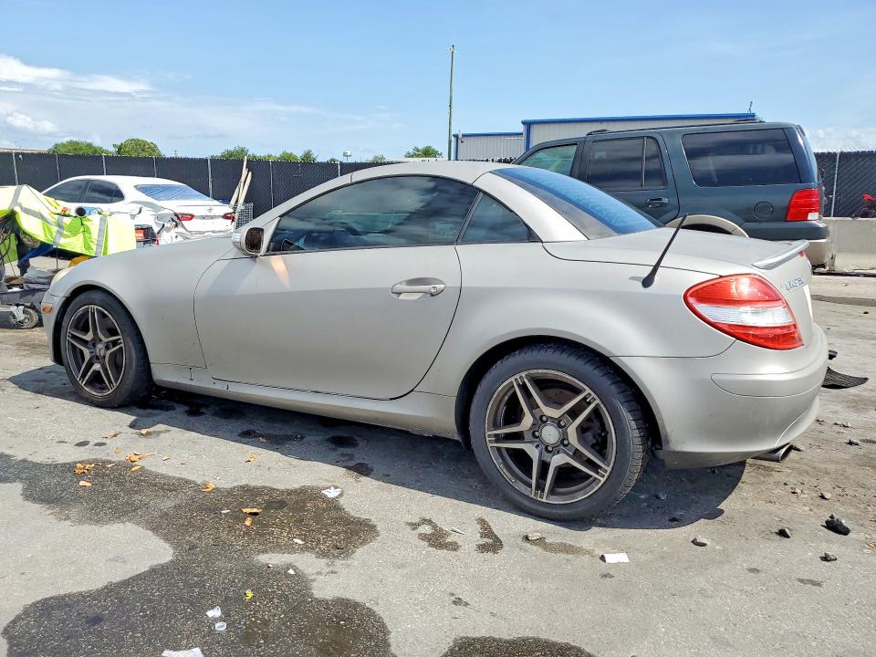 54965146 :رقم المزاد ، WDBWK56F16F101324 vin ، 2006 Mercedes-benz Slk مزاد بيع