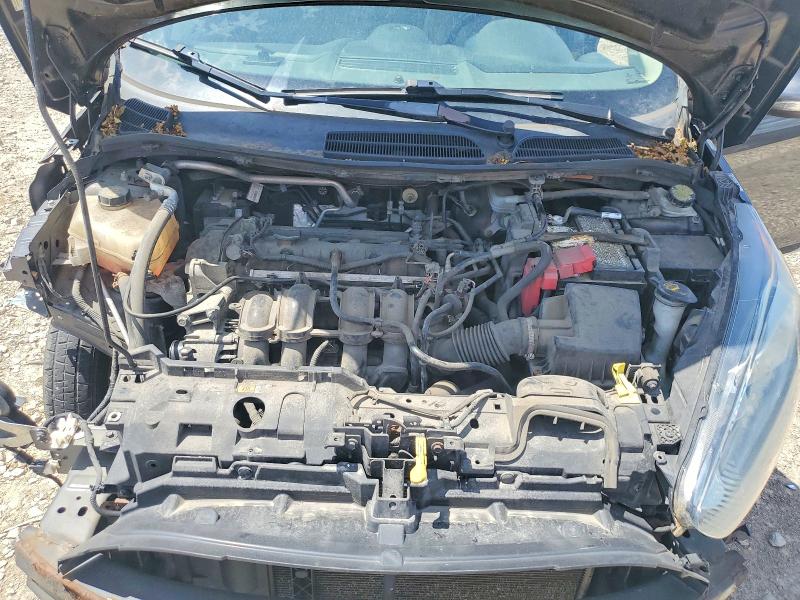 52645756 :رقم المزاد ، 3FADP4EJ4FM158150 vin ، 2015 Ford Fiesta مزاد بيع