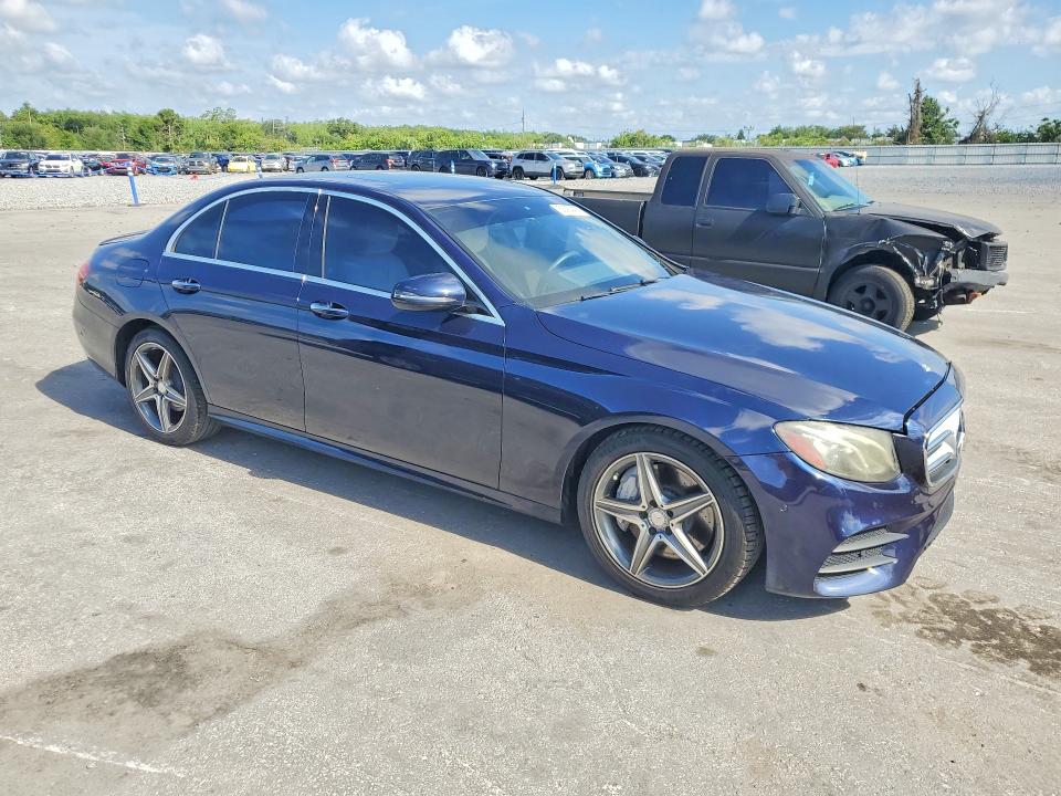 52384436 :رقم المزاد ، WDDZF4JB2HA042694 vin ، 2017 Mercedes-benz E مزاد بيع