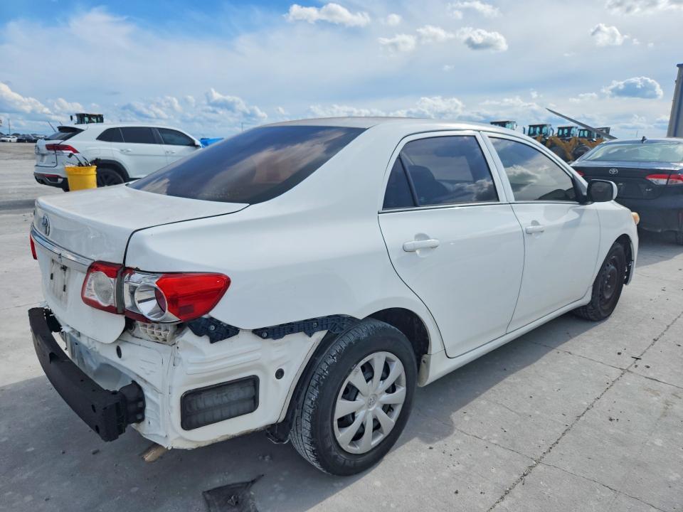 55210426 :رقم المزاد ، 5YFBU4EE8DP223035 vin ، 2013 Toyota Corolla مزاد بيع