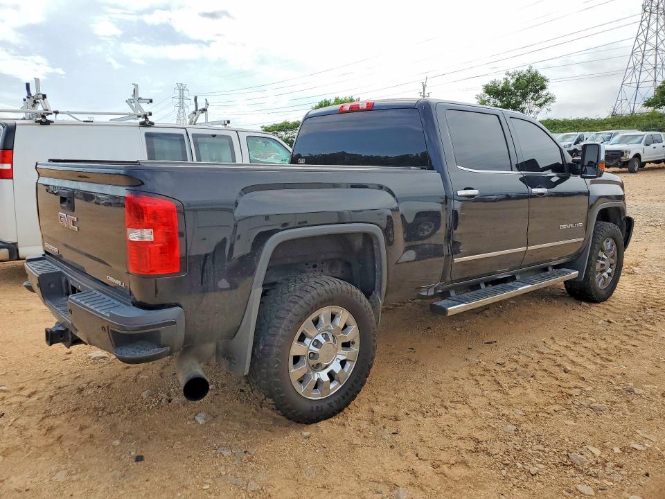 52563956 :رقم المزاد ، 1GT12UE85GF170835 vin ، 2016 Gmc Sierra مزاد بيع