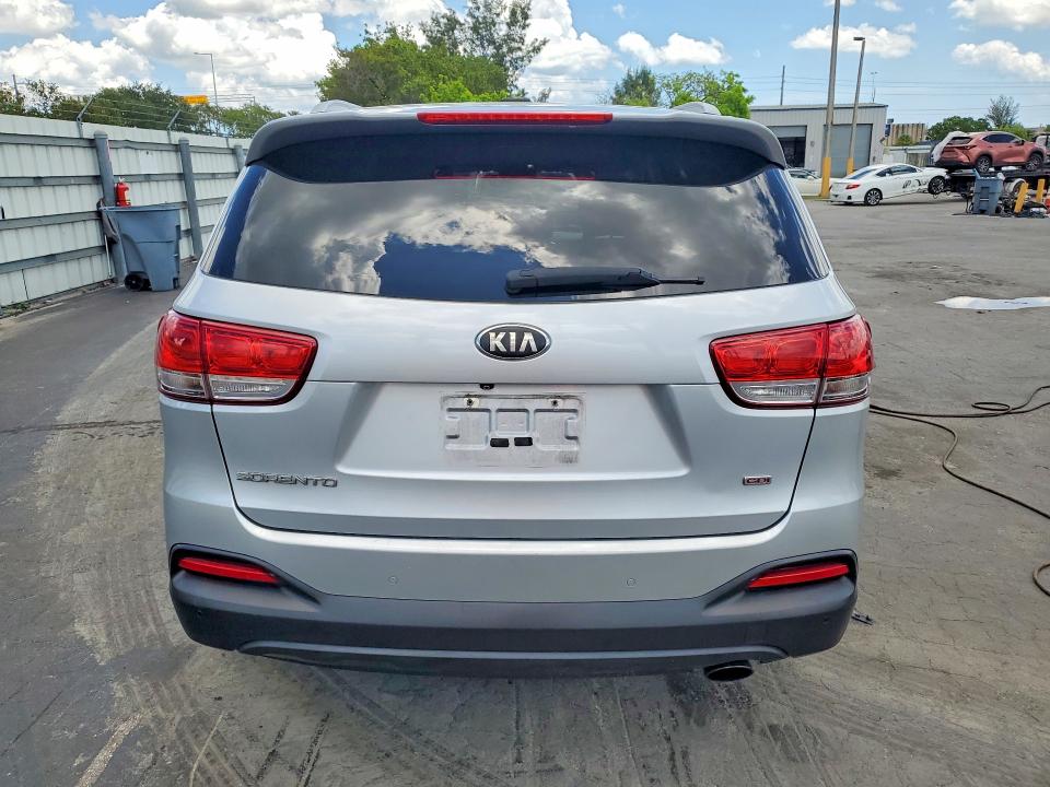 Продажа на аукционе авто 2017 Kia Sorento, vin: 5XYPG4A39HG272059, номер лота: 53743666