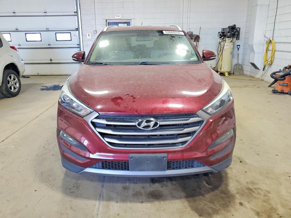 53660246 :رقم المزاد ، KM8J33A20GU224722 vin ، 2016 Hyundai Tucson مزاد بيع