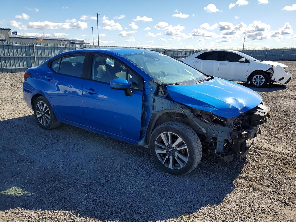 53077446 :رقم المزاد ، 3N1CN8EV4ML828226 vin ، 2021 Nissan Versa مزاد بيع
