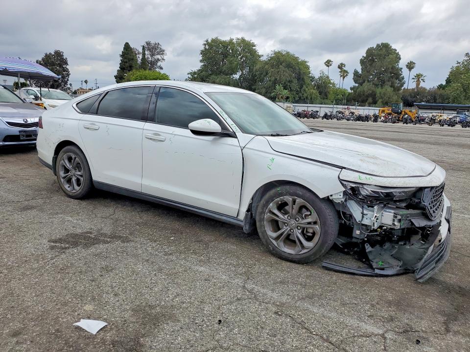 Продажа на аукционе авто 2023 Honda Accord, vin: 1HGCY1F34PA021131, номер лота: 54890756