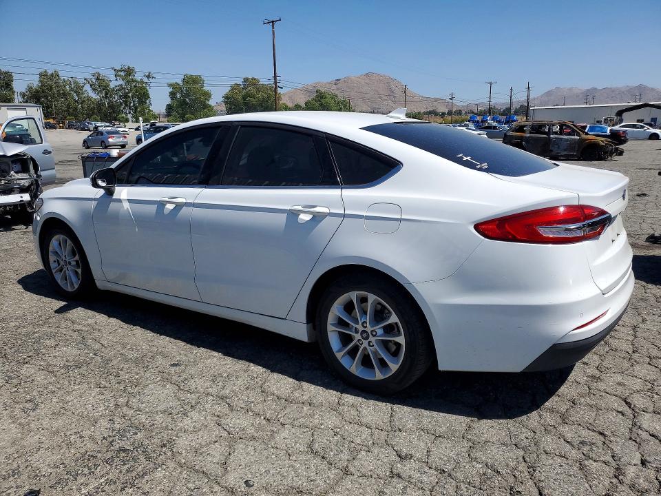 2020 Ford Fusion მანქანა იყიდება აუქციონზე, vin: 3FA6P0LU1LR266643, აუქციონის ნომერი: 53217556