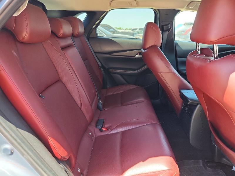 53607716 :رقم المزاد ، 3MVDMBCL0NM423929 vin ، 2022 Mazda Cx-30 مزاد بيع