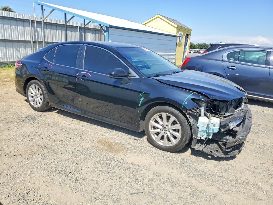 Auction sale of the 2018 Toyota Camry, vin: 4T1B11HK9JU019184, lot number: 54484806