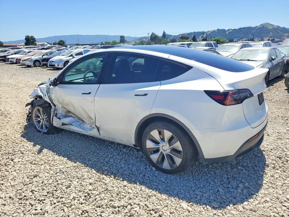 52426396 :رقم المزاد ، 7SAYGDEE0PF632389 vin ، 2023 Tesla Model Y مزاد بيع