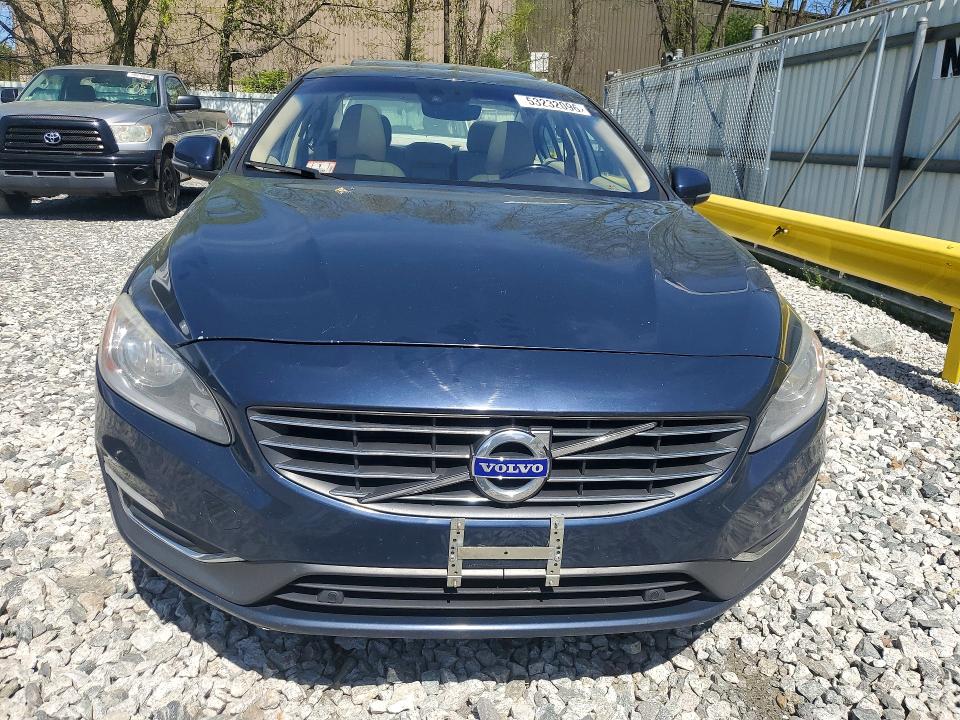 Продажа на аукционе авто 2015 Volvo S60, vin: YV126MFK2F2336893, номер лота: 53232096